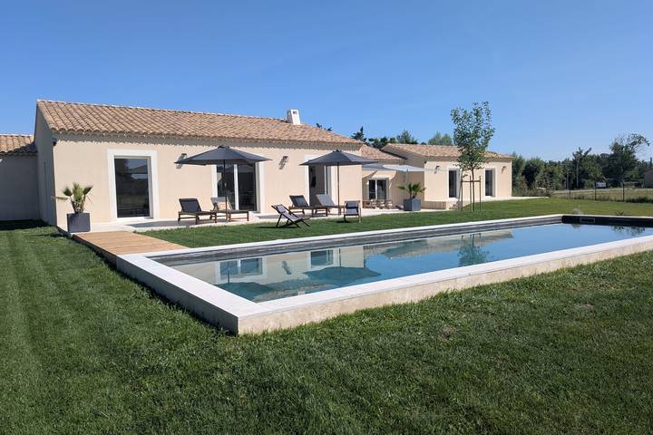 Maison de vacances pour 8 personnes, avec Terrasse ainsi que Jardin et Piscine