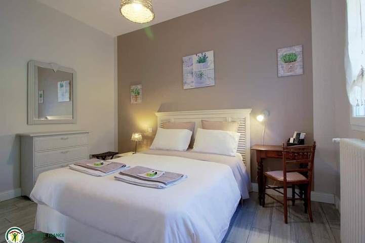 Location de vacances pour 4 personnes, avec jardin et piscine à Lignan-de-Bordeaux - 2