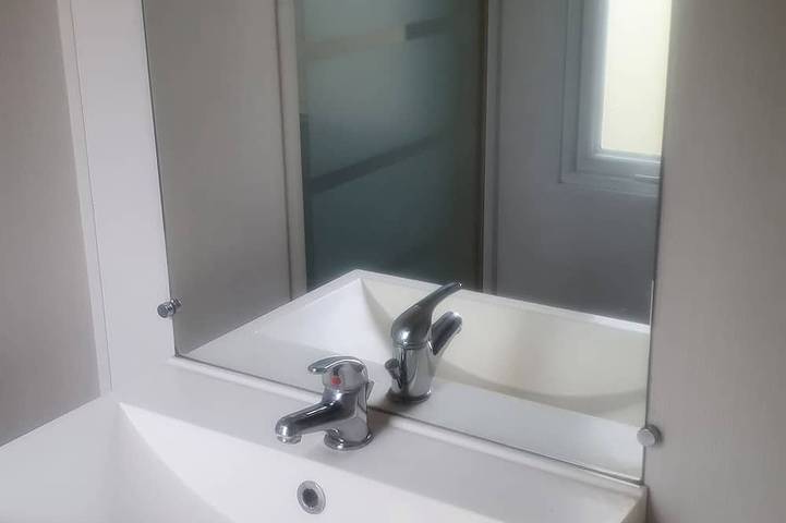 Fully equipped mobile home in La Roque-d'Anthéron, Aix-en-Provence region