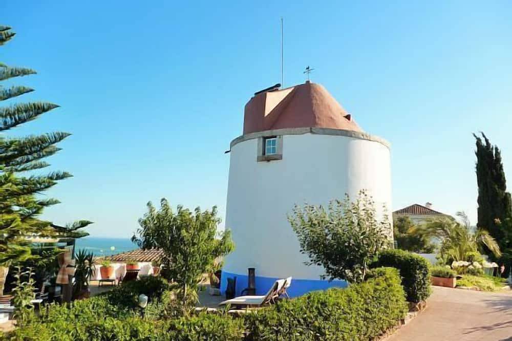 Self catering 1855' windmill for 2 people in Setúbal, Arrábida Natural Park