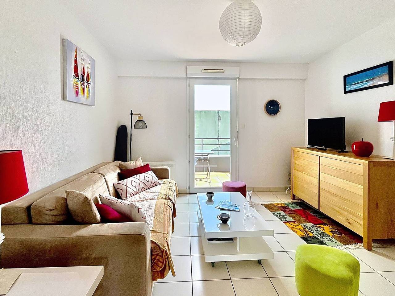 Entire apartment, Bright 2-room apartment with parking - 3* in Étel, near beaches in Étel, Côte des Mégalithes