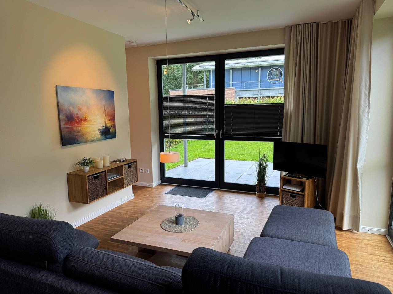Ganze Wohnung, Apartment 'Moderne 2 Pers' mit privater Terrasse, Gemeinschaftsgarten und Wlan in Zwischenahner Meer, Bad Zwischenahn