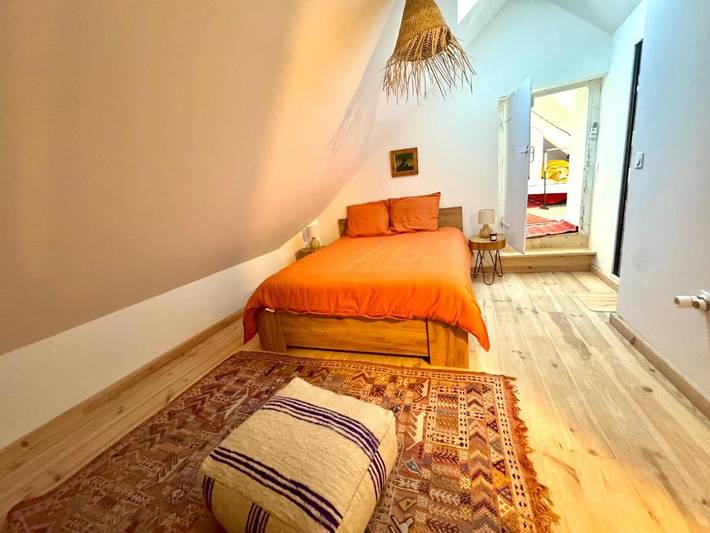 Chambre d’hôte pour 4 personnes, avec Terrasse ainsi que Jardin et Vue à Château-Chalon