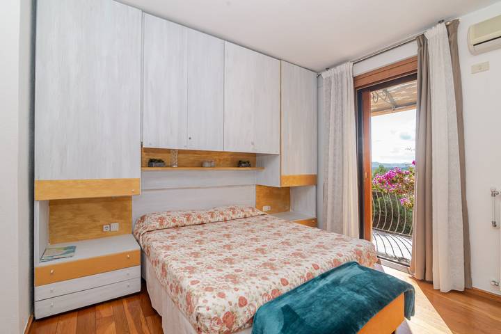 Gîte pour 3 personnes, avec jardin dans Santa Teresa Gallura - 2