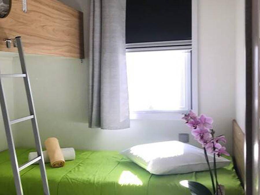 Camping L’Île du Rhin - Mobilhome 4 personnes - Mobil-home Pmr | Comfort | 2 Ch. | 4 Pers. | Terrasse surélevée | Clim. in Biesheim, Région de Colmar
