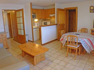 Gîte pour 4 personnes, avec terrasse à Samoëns