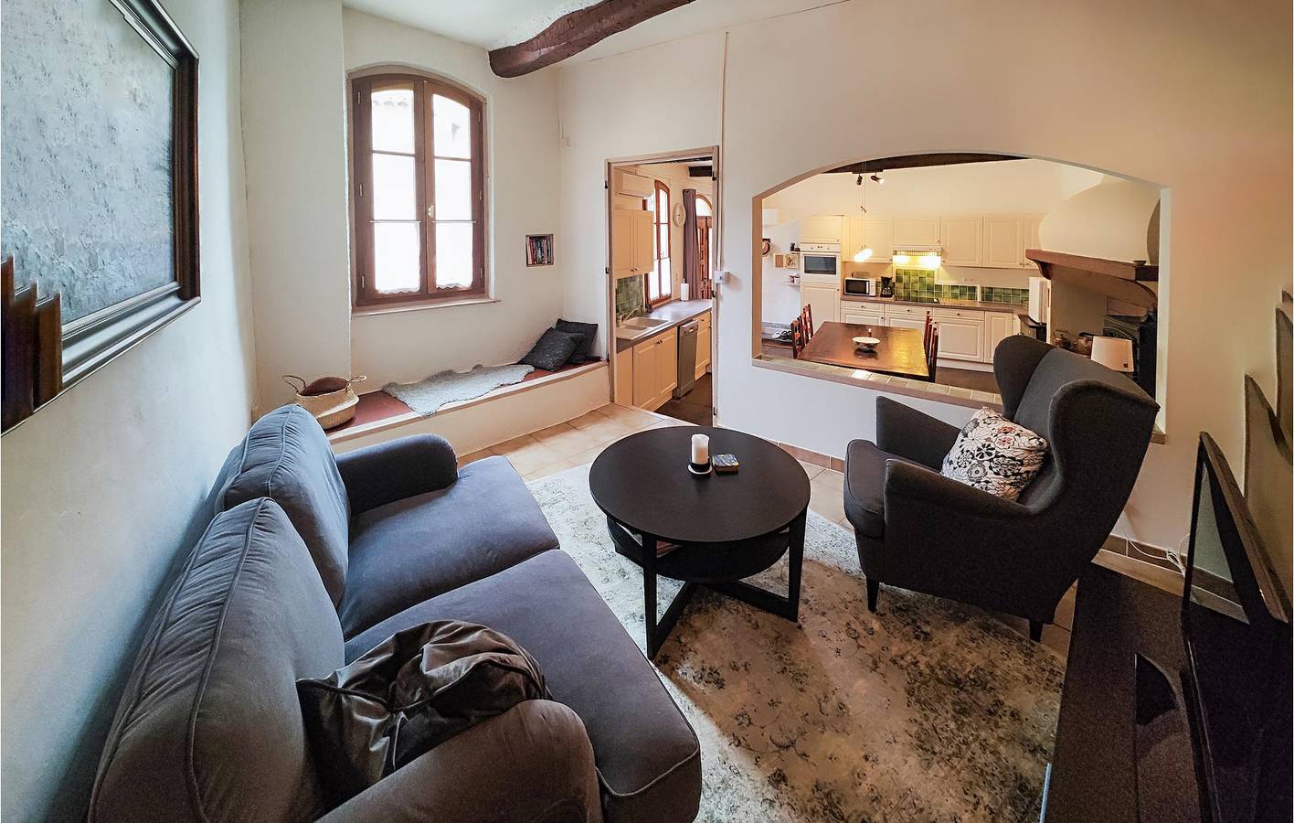 Apt serein de 90m2 avec jardin et TV, près de Servian in Servian, Côte méditerranéenne (France)