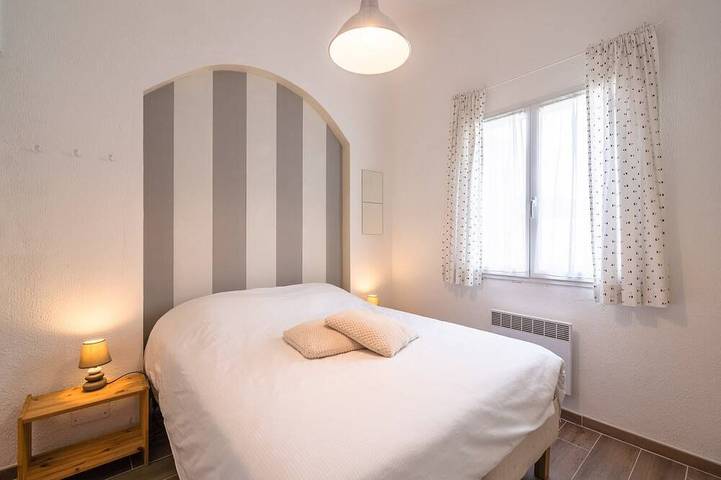 Location de vacances pour 6 personnes, avec piscine ainsi que jardin et terrasse à Pouzols-Minervois - 2