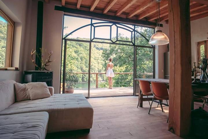 Maison de vacances pour 4 personnes, avec jacuzzi et terrasse ainsi que jardin et sauna