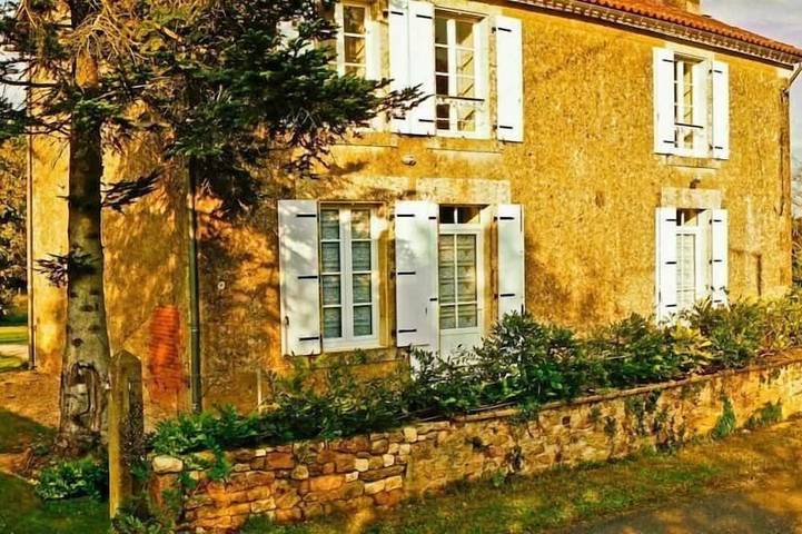 Location de vacances pour 6 personnes, avec jardin, animaux acceptés à Thouarsais-Bouildroux