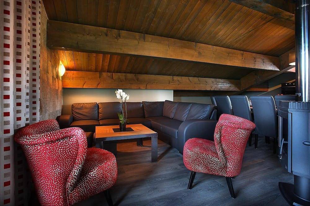 Entire apartment, Wifi, 150m from ski slopes, fitness, swimming pool, sauna, hammam, fireplace or stove, tv in Les Arcs, Bourg-Saint-Maurice