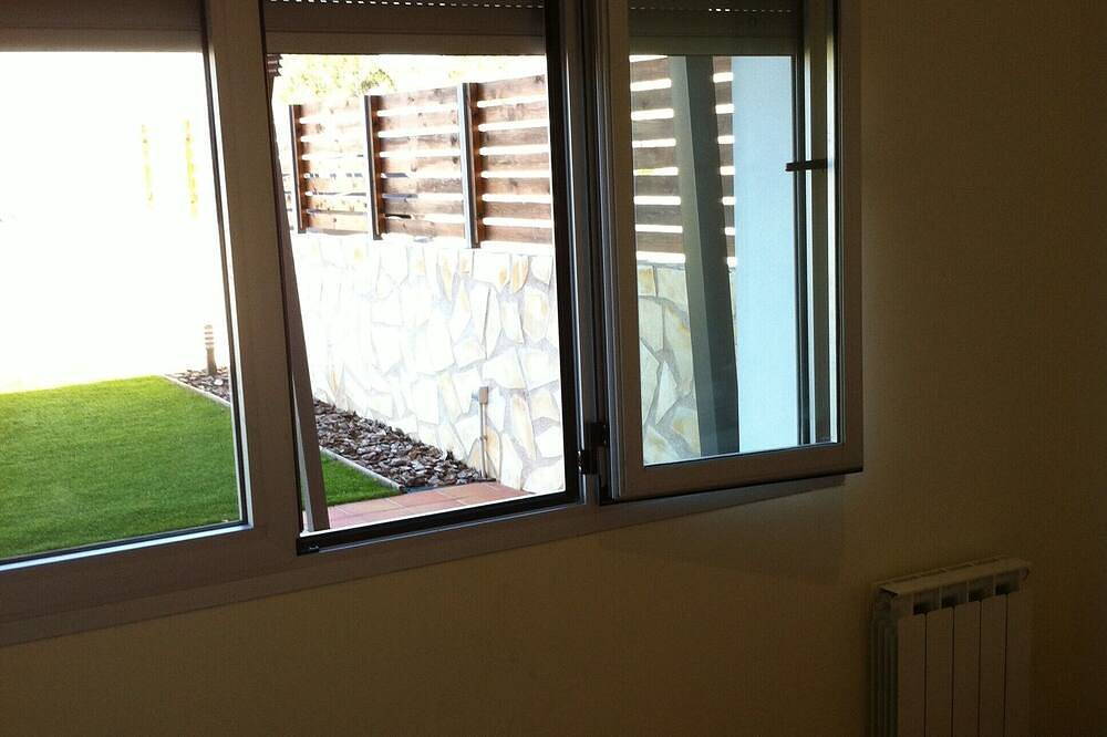 Entire apartment, Apartment in St Feliu de Guíxols, wifi, pool, large terrace in Sant Feliu de Guíxols, Costa Brava