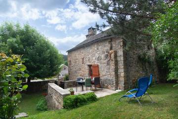 Gîte pour 5 personnes, avec jardin à Laval-du-Tarn