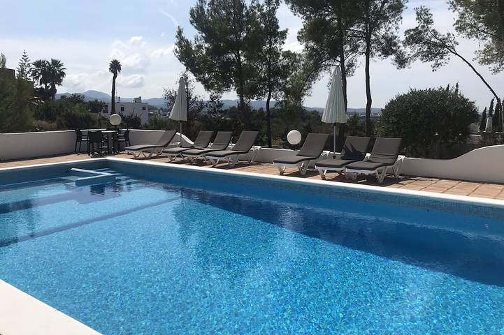 Villa for 12 people, with garden and balcony - 1