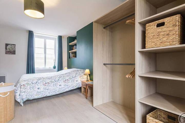 Gîte pour 10 personnes, avec jardin à Anneville-en-Saire - 3