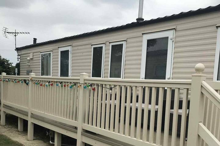 Holiday rental for 6 people, with pool and balcony, child-friendly in Heacham