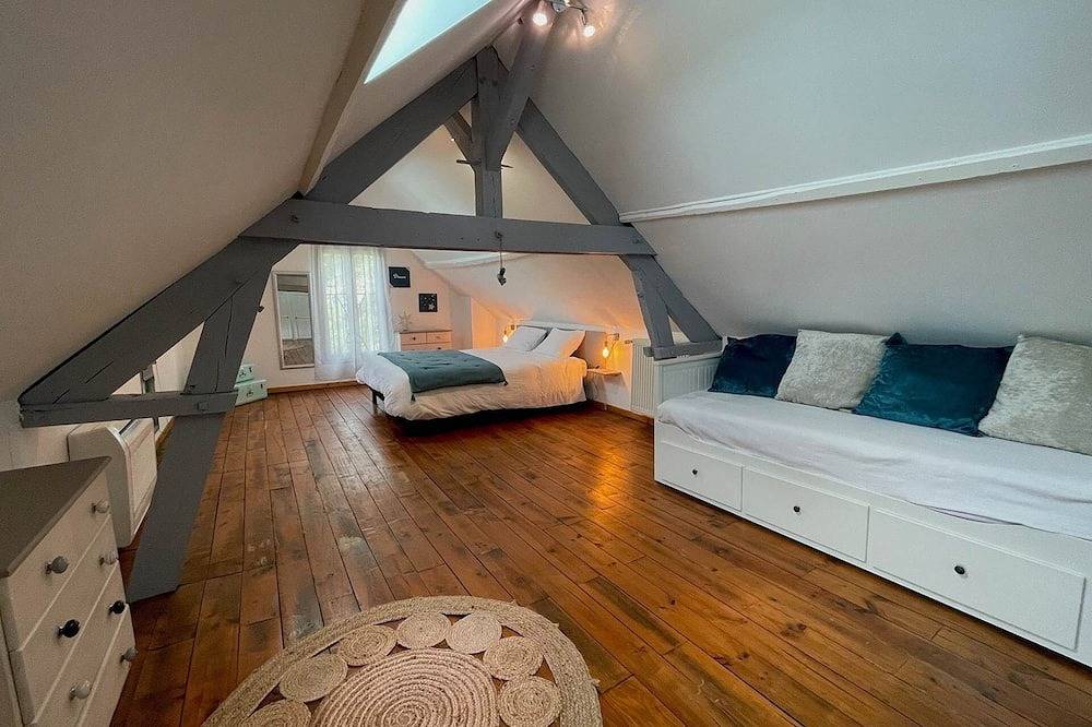 Maison Tournesol : Gîte avec Spa Privatif à Sarlat in Sarlat-la-Canéda, Périgord Noir
