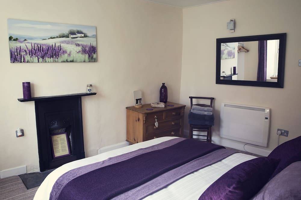 Dinmore, ein schrulliges Steinhaus für 2 Personen in der Nähe des Grüns in Reeth, Swaledale in Reeth, Yorkshire Dales National Park