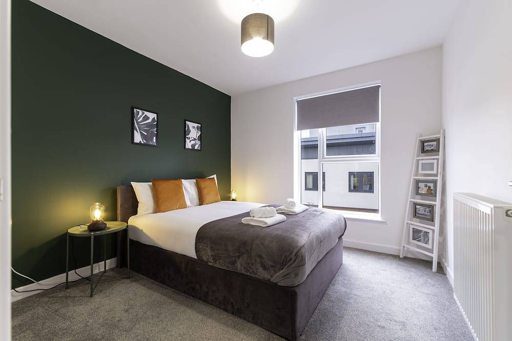 Entire apartment, 🌟30% Off 28+ nights stays - Superb St John's Central Apartment🌟 in Peterborough