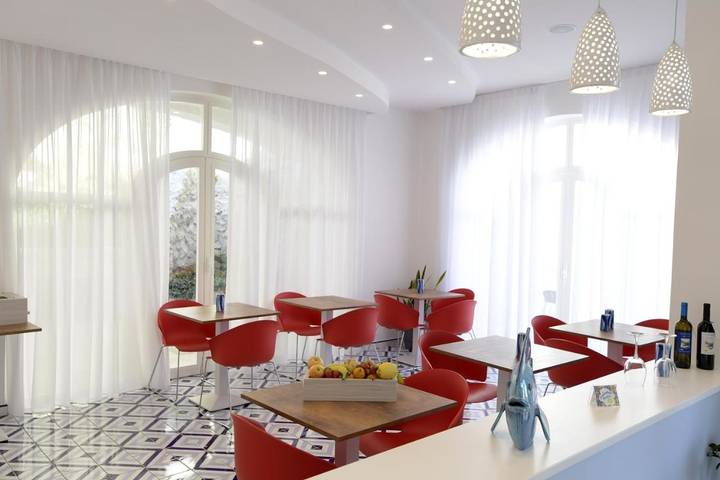 Gîte pour 4 personnes, avec jacuzzi ainsi que jardin et piscine à Scala - 4