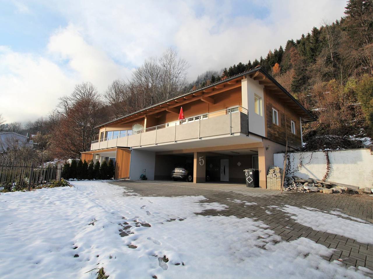Ganze Wohnung, Moderne Wohnung mit Blick über den Ossiacher See in Treffen am Ossiacher See, Gerlitzen