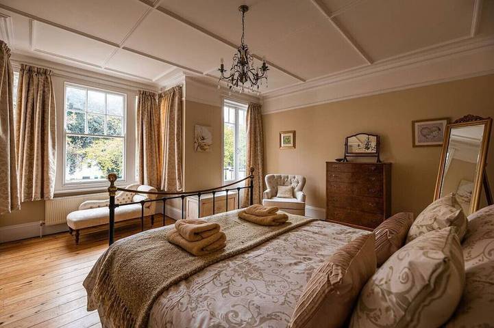 Holiday home for 11 people, with garden and balcony in Broadstairs