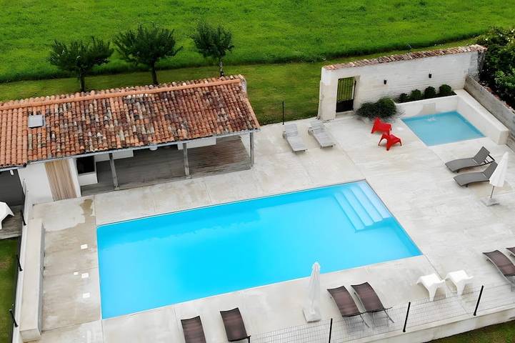 Maison de vacances pour 4 personnes, avec jardin et piscine