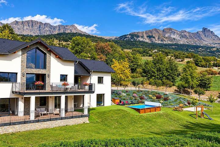 Maison de vacances pour 10 personnes, avec Balcon et Jardin à Chorges