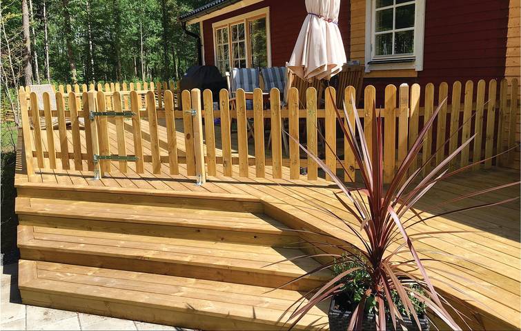 Ferienhaus für 4 Personen mit Terrasse in Ljungby, Bolmen