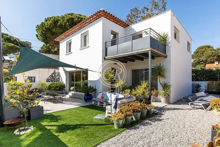 Location de vacances pour 6 personnes, avec balcon et jardin dans l'Ayguade