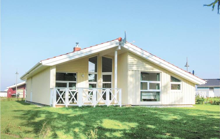 Ferienhaus für 12 Personen, mit Terrasse und Whirlpool sowie Garten und Sauna in Schönhagen