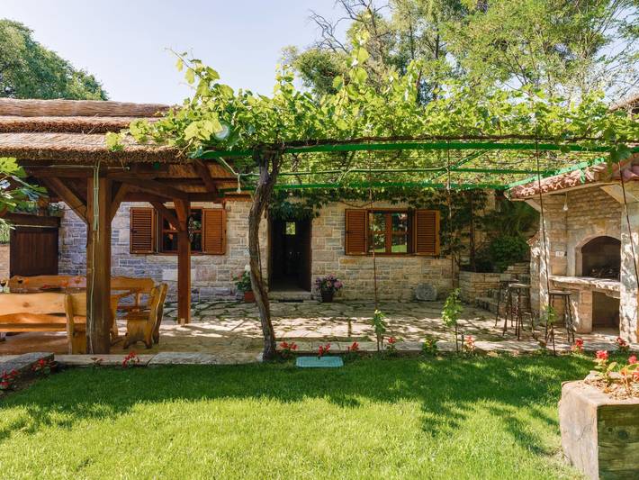 Ferienhaus für 8 Personen, mit Garten und Terrasse in Općina Stankovci - 4