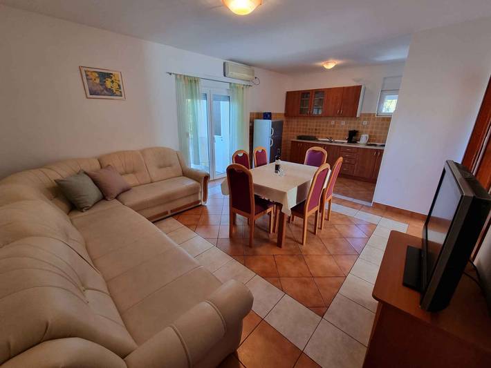 Gîte pour 5 personnes, avec Balcon et Jardin à Crikvenica