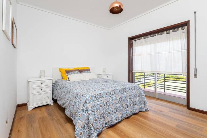 Casa de huéspuedes para 2 personas, con Balcón además de Terraza y Jardín en Esmoriz