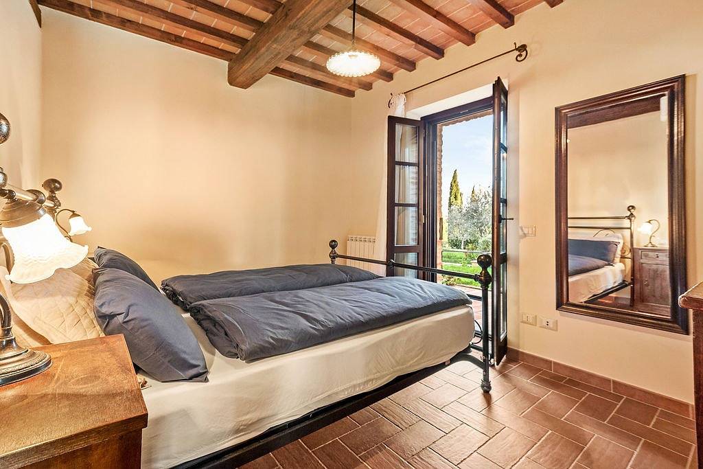 Huis met uitzicht op het meer tussen Toscane en Umbrië, foto 13