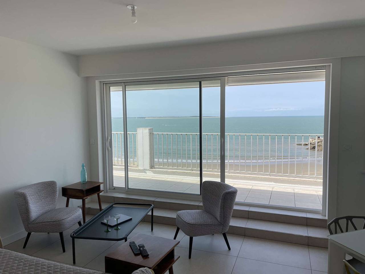 Appartement entier, Superbe appart à 10m de la plage, 2 terrasses, 3 chambres, vue océan in Royan, Côte de Beauté