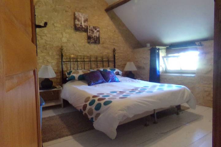 Location de vacances pour 8 personnes, avec jardin et piscine à Nadaillac-de-Rouge - 2