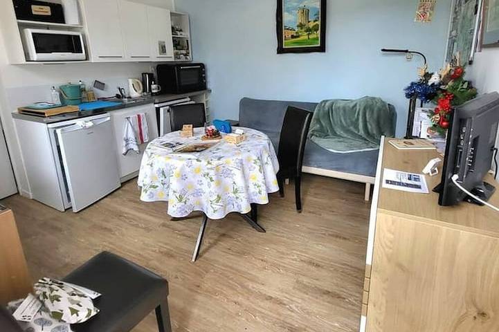 Location de vacances pour 3 personnes, avec jardin à Sommery - 2