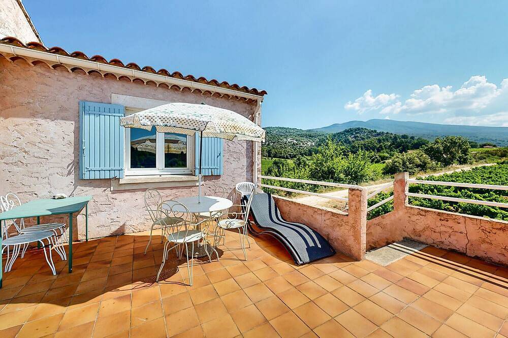 Superbe maison de 3 chambres à Bédoin in Bédoin, Parc naturel régional du Mont-Ventoux