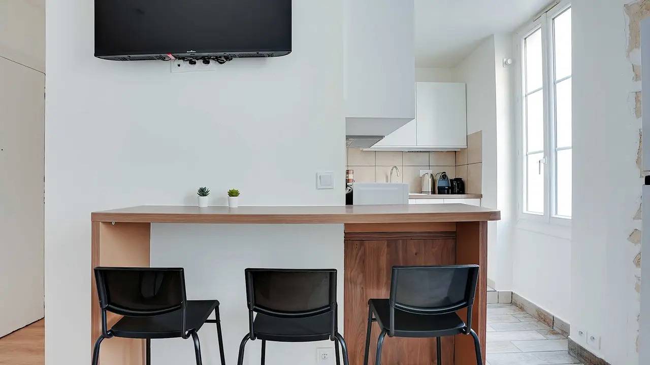 Entire holiday apartment, Holiday apartment for 5 people in Levallois-Perret, Hauts-de-Seine