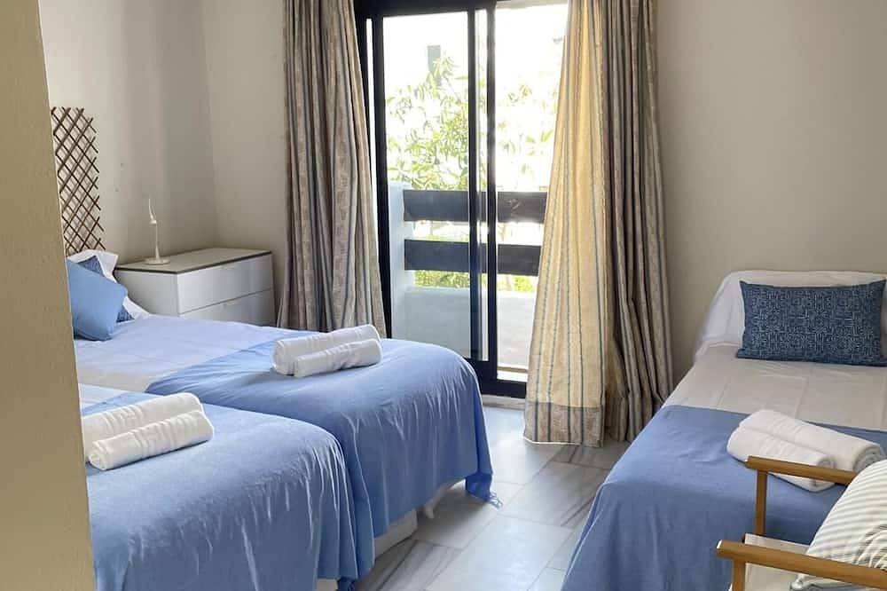 Maison de ville à Marbella Guadalvillas 128 in San Pedro Alcantara, Marbella