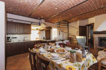 Agriturismo voor 13 Personen in Trezzo Tinella, Langhe, Afbeelding 3