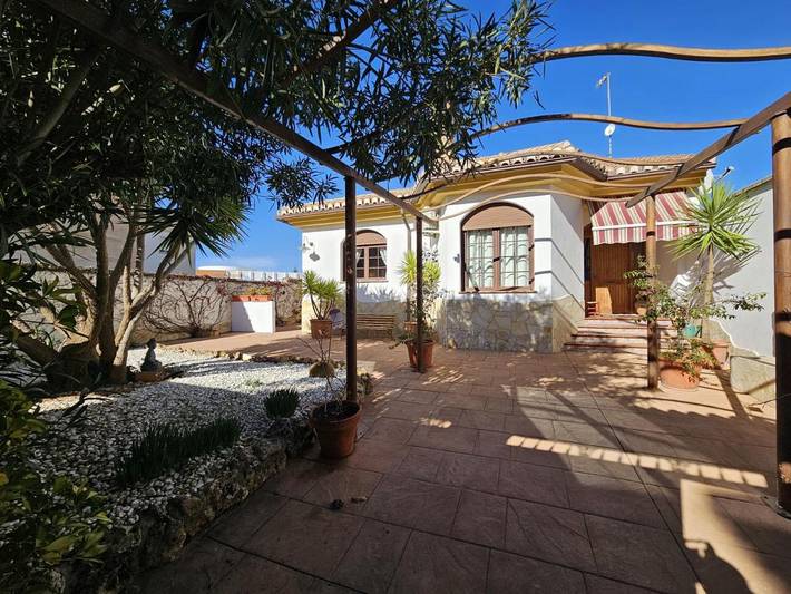 Casa rural para 6 personas, con piscina y jardín, Se admiten mascotas en Valle de Lecrín - 2