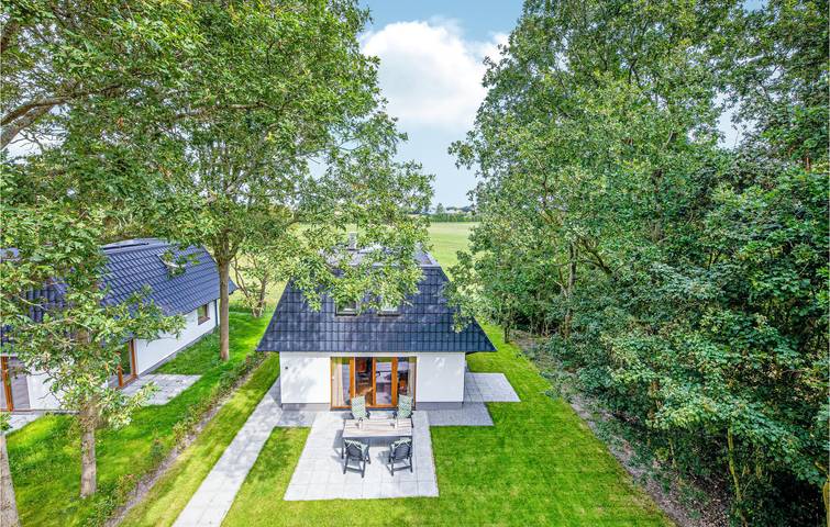 Ferienhaus für 8 Personen, mit Garten und Sauna