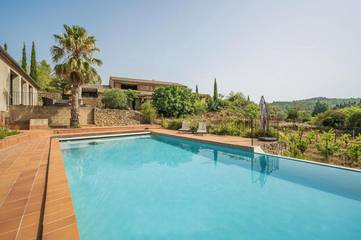 Chambre d’hôte pour 2 personnes, avec terrasse ainsi que jardin et piscine à Saint-Pierre-des-Champs
