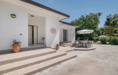 Ferienhaus für 6 Personen, mit Terrasse und Pool, mit Haustier in Latium