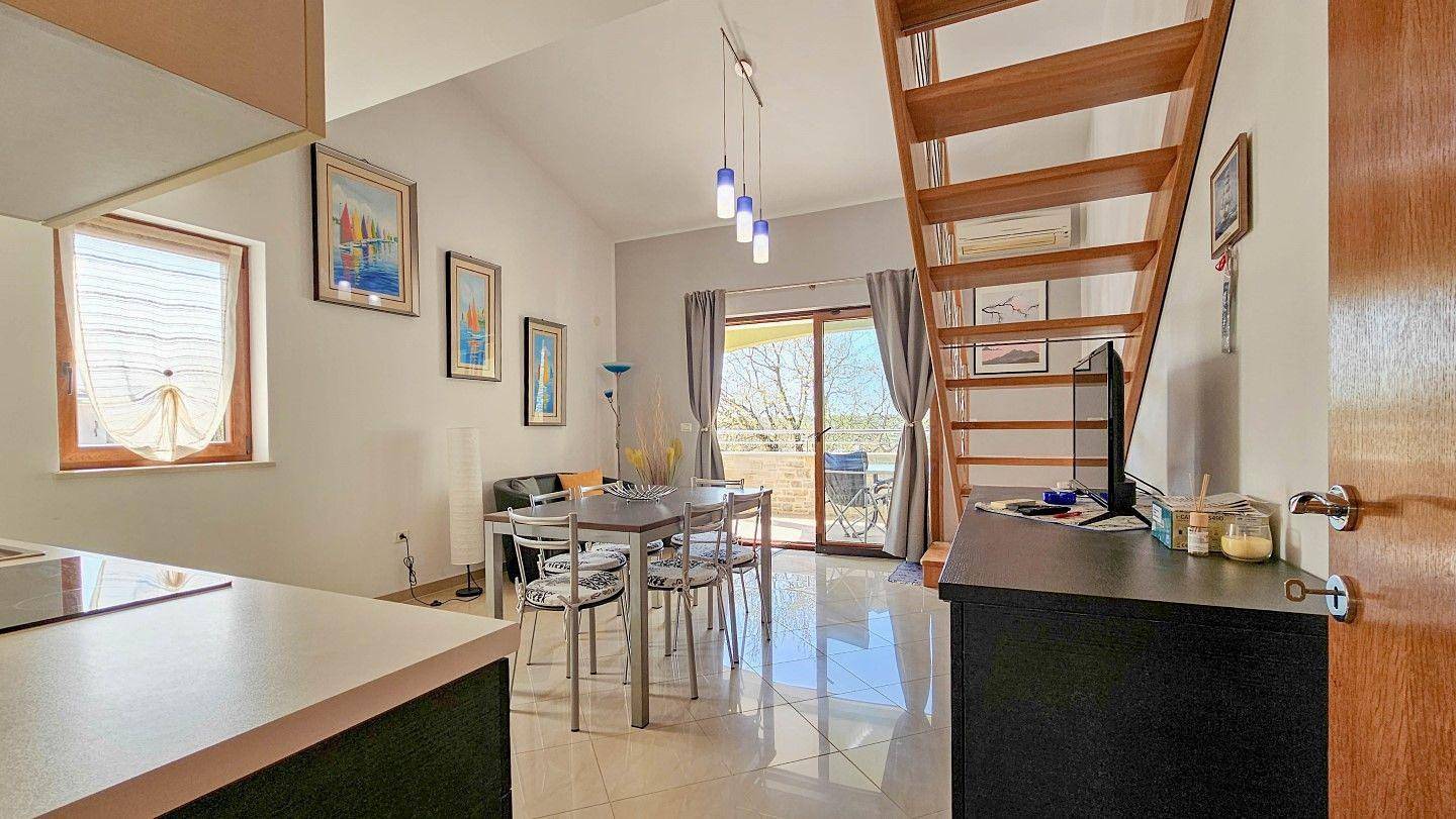 Ganze Ferienwohnung, Ferienwohnung "Fabiola" mit Balkon in Karigador, Općina Brtonigla