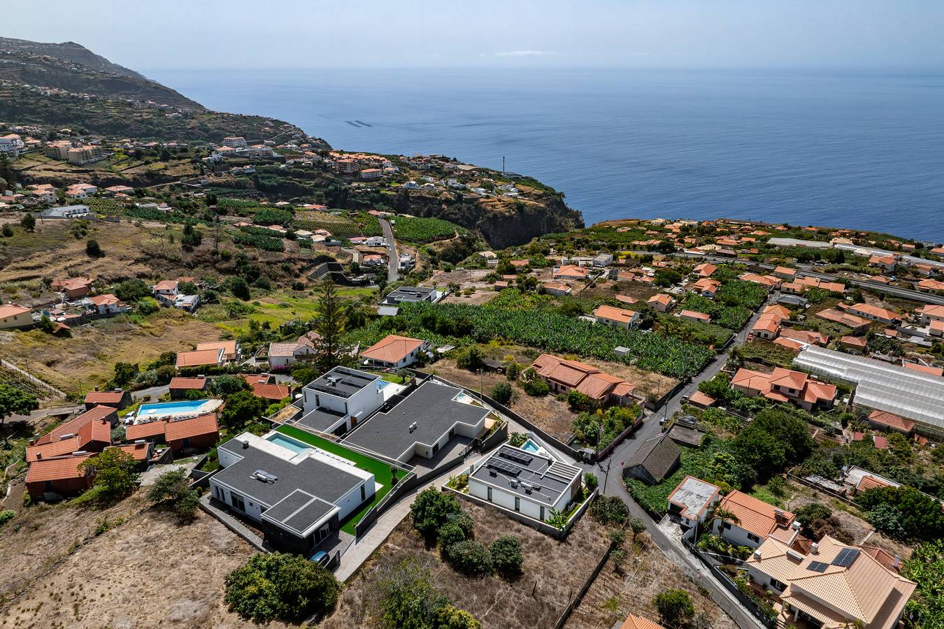 Premium 4-bed villa, superb seaview|Serenity Ocean in Estreito da Calheta, Île de Madère