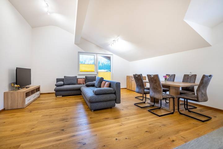 Ferienwohnung für 8 Personen, mit Balkon - 1