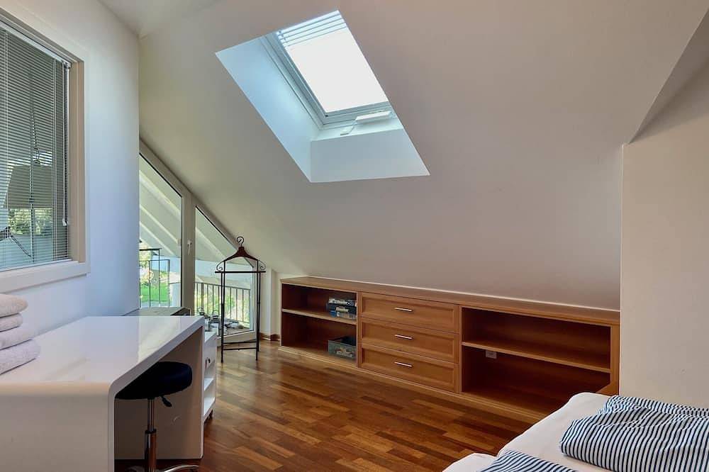 Ganze Wohnung, Ferienwohnung Seeblick-exklusive Wohnung in erster Reihe mit Balkon und Seeblick in Nonnenhorn, Bayerisch Schwaben